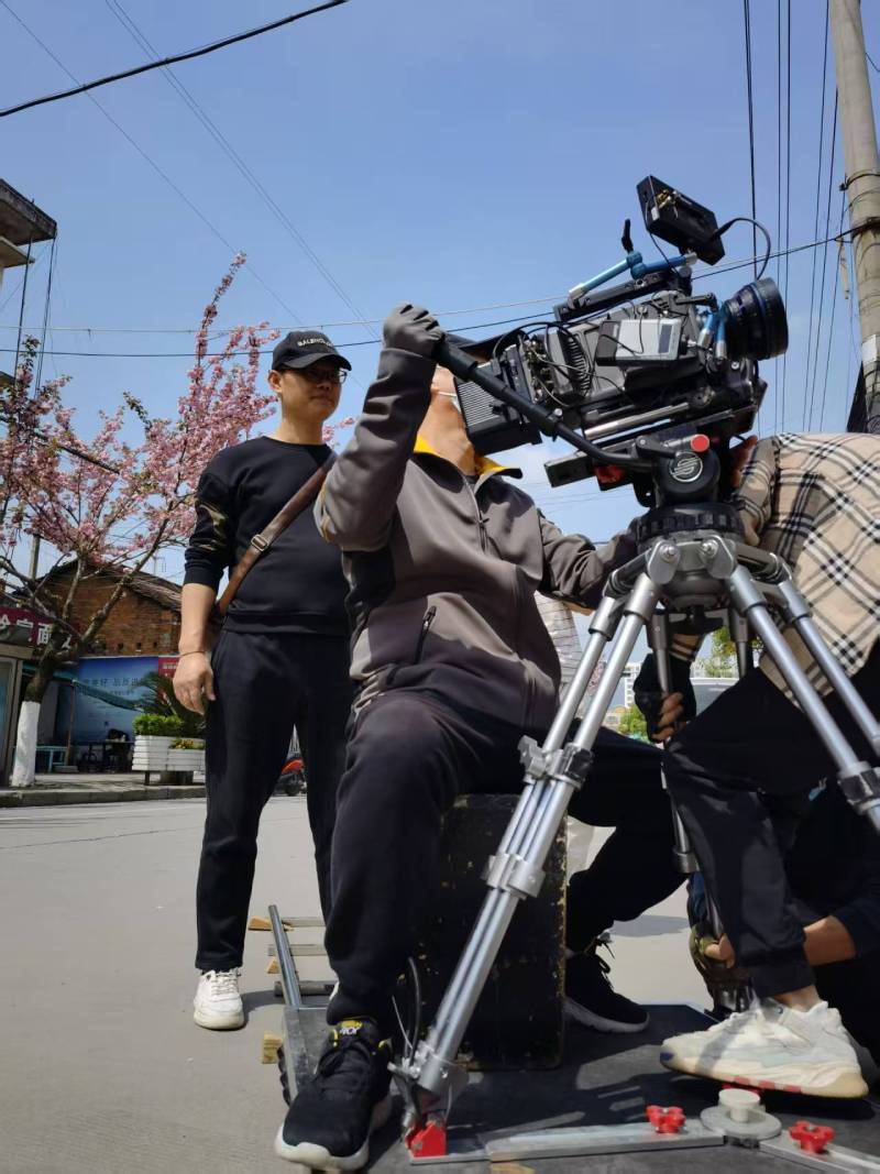 华坪县广告片拍摄：快消品牌爆款之选，网感内容适配社媒传播！