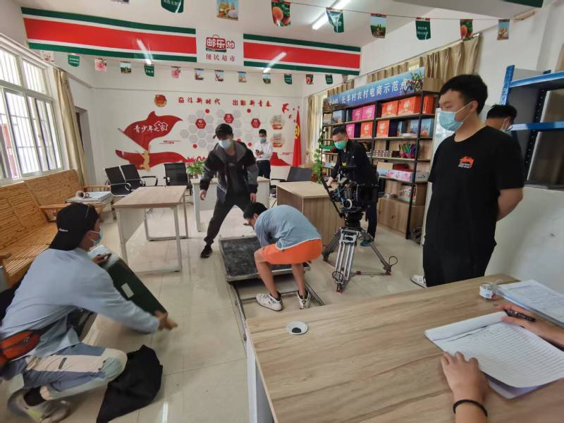 华坪县广告片拍摄公司：极简主义践行者，少即是多的视觉哲学